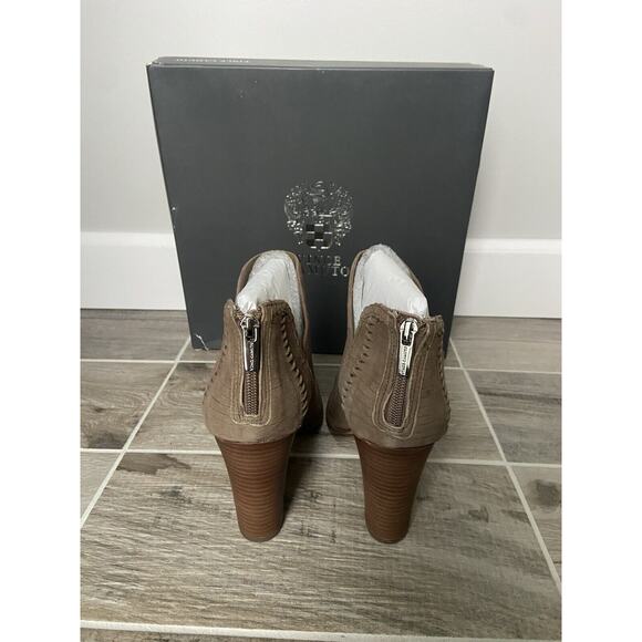 Women’s Vince Camuto Delsimba Heel Booties Taupe Suede Size 10M - Picture 4 of 5